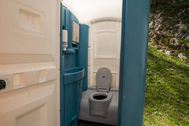 Best Porta potty delivery and setup  in Munroe Falls, OH